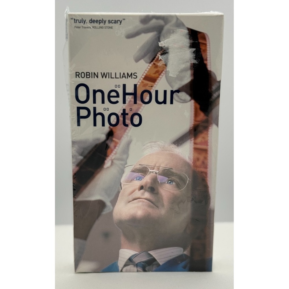 One Hour Photo (VHS,2002) NEW Sealed - Robin Williams